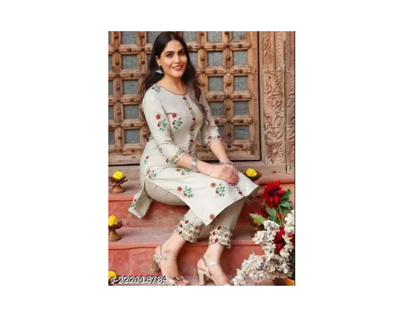 Kurtis and Kurtas High Quality, Low  Price, Top Trending, Look Stylish, Be Stylish, Kurtis and Kurta Sets Winter Kurtis Wedding  Badi Savings Ka Season,  Classy Kurtis Look, Dailywear  Collections